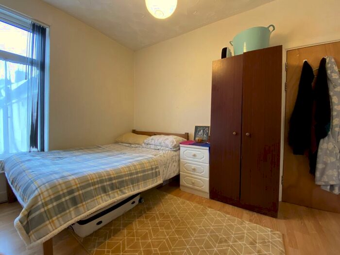 5 Bedroom Terraced House To Rent In Llantrisant Street, Cathays, CF24