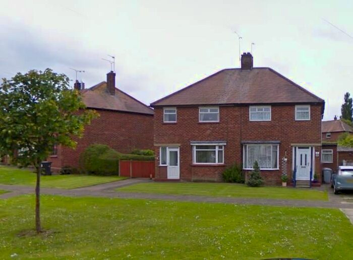 3 Bedroom Property To Rent In Capesthorne Road, Crewe, CW2