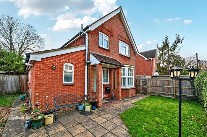 3 Bedroom Detached House For Sale In Whynot Lane, Andover, SP10