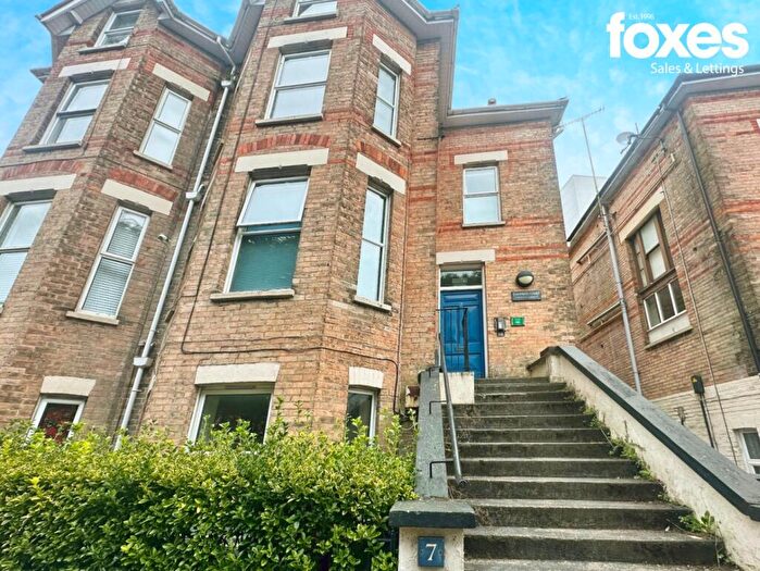 Studio To Rent In Flat, Campbell Court, Wootton Gardens, BH1