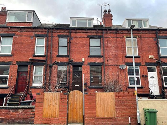 2 Bedroom Terraced House To Rent In Longroyd Street, Leeds, LS11