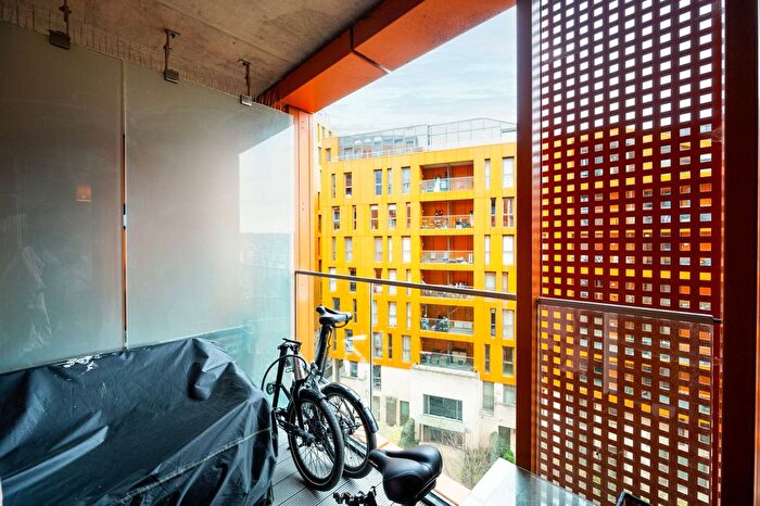 1 Bedroom Flat For Sale In Cable Walk, Greenwich, London, SE10