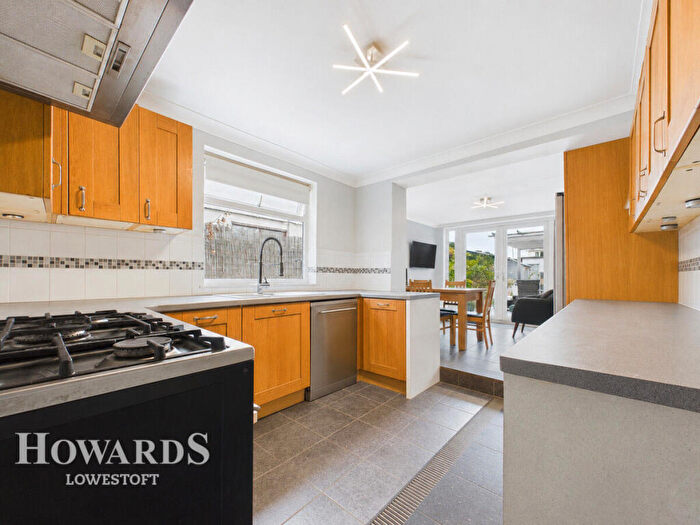 5 Bedroom Terraced House For Sale In Denmark Road, Lowestoft, NR32