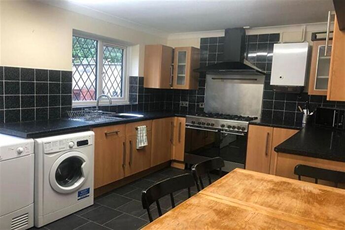 4 Bedroom House To Rent In Bedroom Detached House In Southbourne, BH5