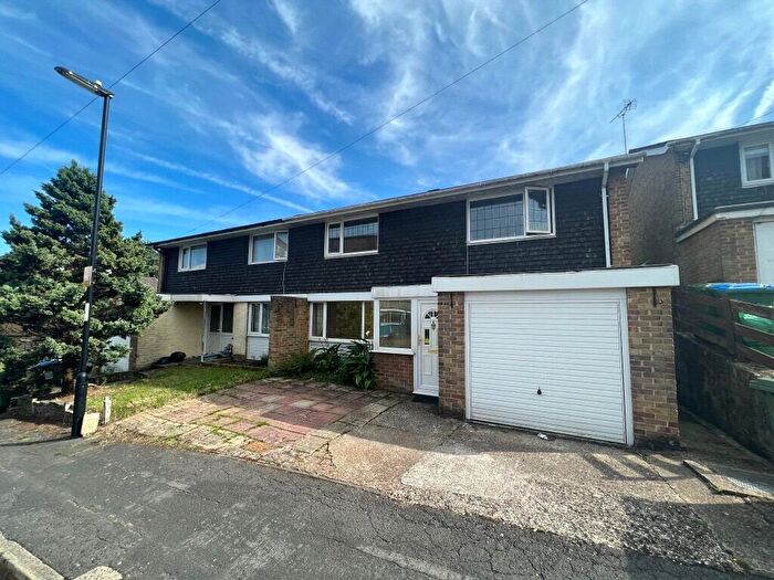 3 Bedroom Terraced House To Rent In Kingsdown Way, Southampton, SO18