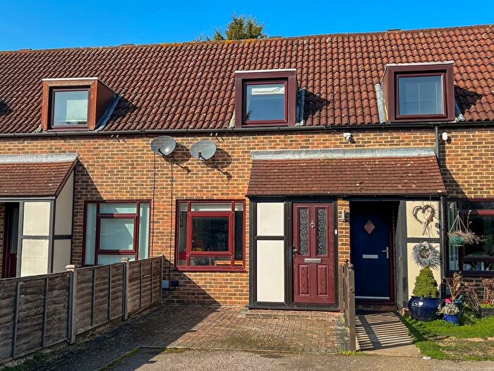 1 Bedroom Terraced House For Sale In Rivernook Close, Walton-On-Thames, KT12