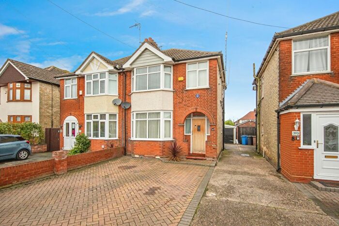 3 Bedroom Semi-Detached House For Sale In Landseer Road, Ipswich, Suffolk, IP3