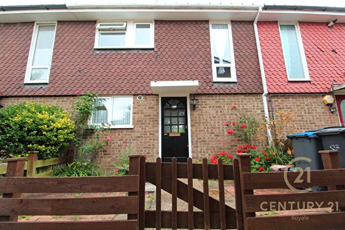 2 Bedroom Terraced House To Rent In Smith Street, Berrylands, Surbiton, KT5