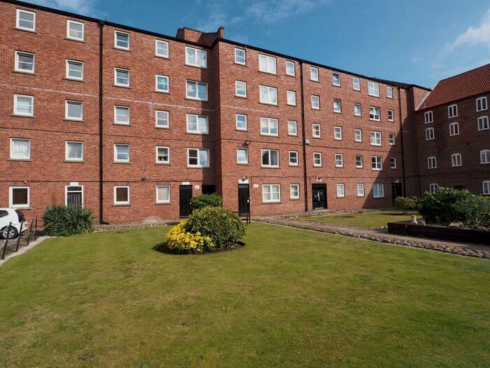 1 Bedroom Apartment To Rent In Phoenix House, Hull, HU1