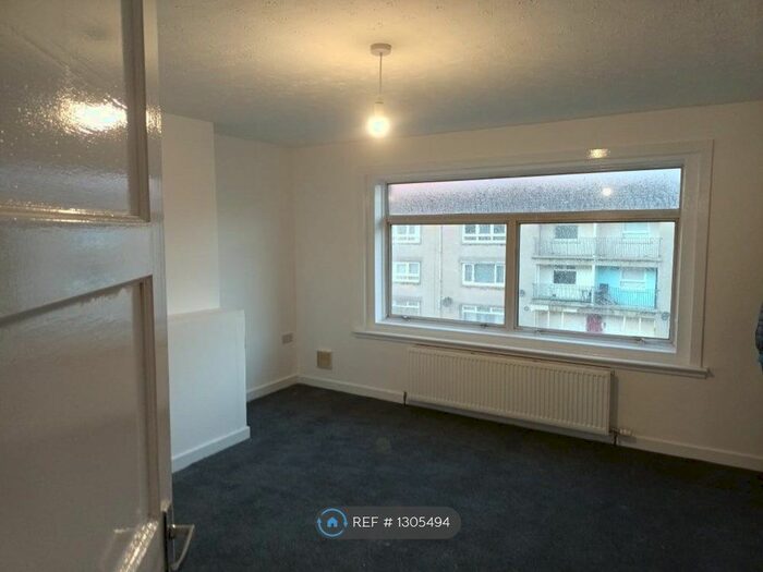 3 Bedroom Flat To Rent In Argyle Road, Saltcoats KA21
