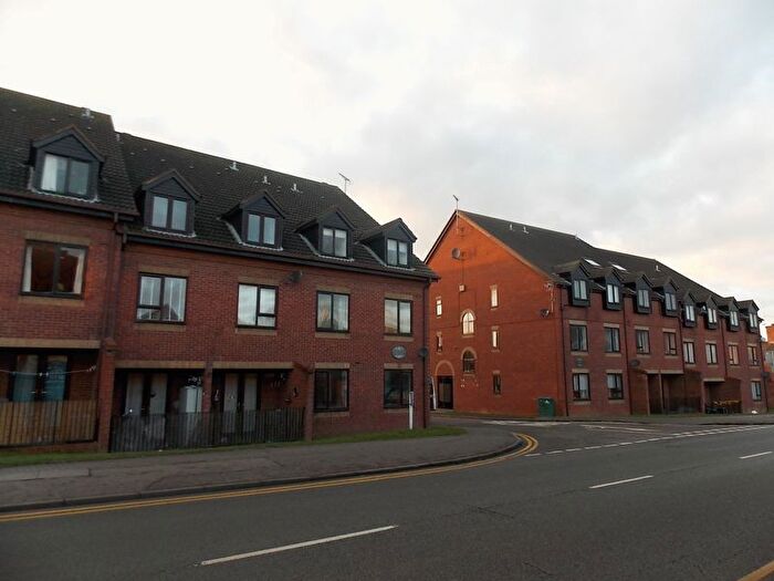 1 Bedroom Flat To Rent In Rectory Road, Rushden, NN10