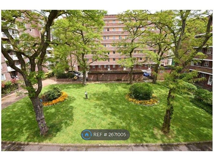 3 Bedroom Flat To Rent In Wilkie House, London, NW8