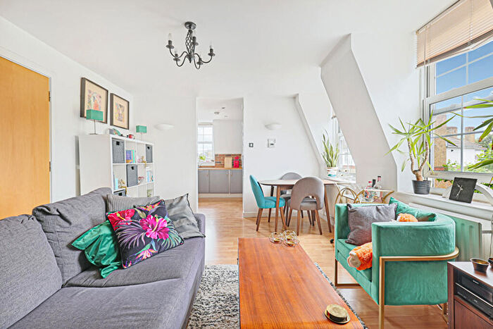 1 Bedroom Flat To Rent In West Lane, Bermondsey, SE16