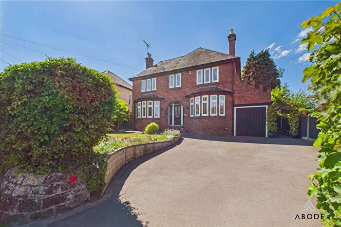 3 Bedroom Detached House For Sale In Highwood Road, Uttoxeter, Staffordshire, ST14