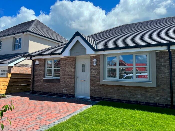 2 Bedroom Semi-Detached Bungalow To Rent In Llandudno Junction, Conwy, LL31
