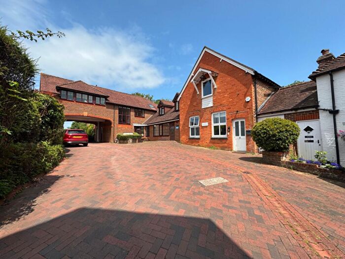 1 Bedroom Flat For Sale In High Street, Collins Court, GU6