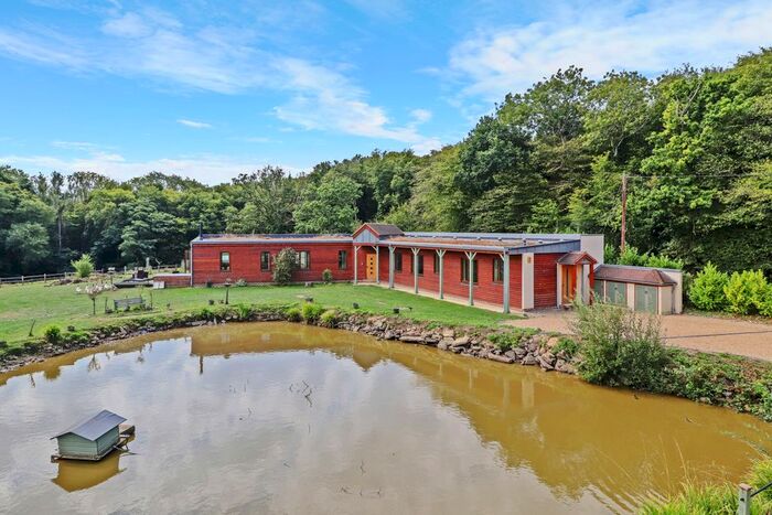 3 Bedroom Detached Bungalow For Sale In Studdens Lane, Trolliloes, Hailsham, BN27