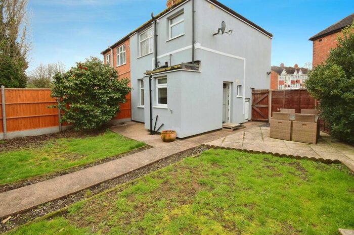 3 Bedroom Semi-Detached House For Sale In Hollow Crescent, Radford, Coventry, CV6