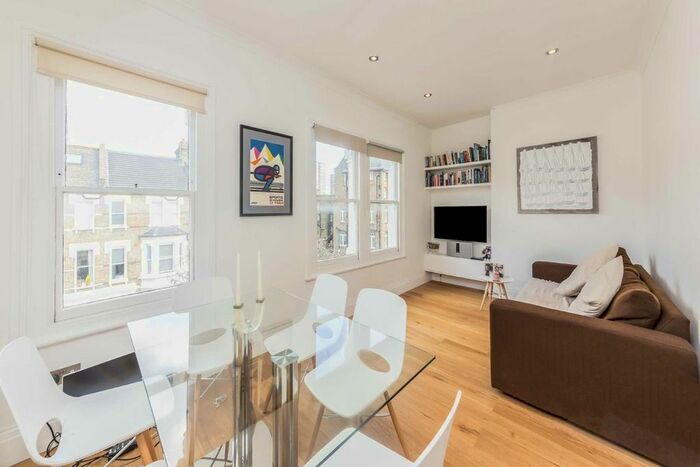 1 Bedroom Flat To Rent In Croxley Road, London, W9
