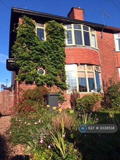 3 Bedroom Semi-Detached House To Rent In Warminster Drive, Sheffield, S8