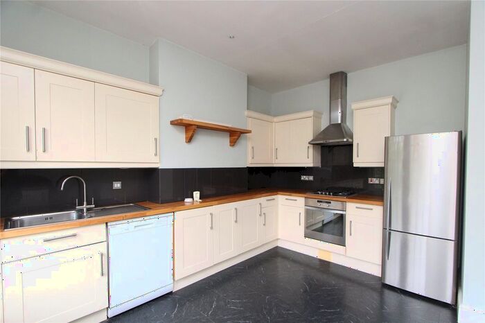 2 Bedroom Flat To Rent In Woodland Gardens, London, N10