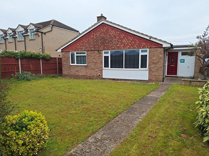 3 Bedroom Bungalow For Sale In London Road, Sandy, SG19