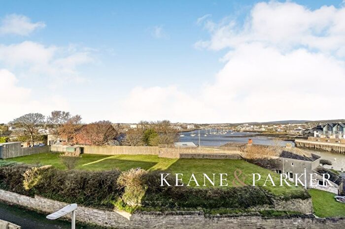 2 Bedroom Flat For Sale In Causeway View, Plymouth, PL9