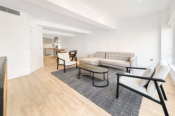 2 Bedroom Flat To Rent In Milner Street, London, SW3