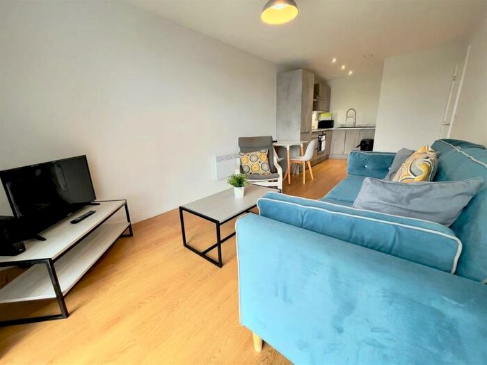 2 Bedroom Property To Rent In Victoria Riverside, Atkinson Street, LS10