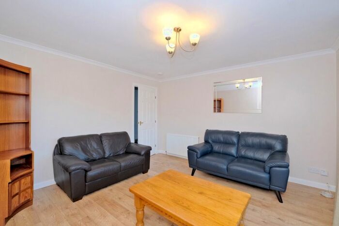 2 Bedroom Flat To Rent In Sunnybank Road, City Centre, Aberdeen, AB24