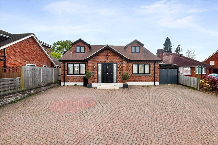 4 Bedroom Bungalow For Sale In Brackendene, Dartford, Kent, DA2