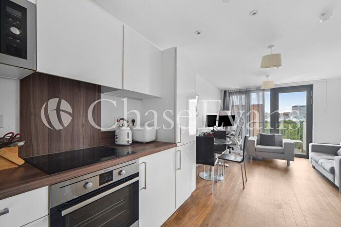 1 Bedroom Flat For Sale In Booth Road, Waterside Park, Docklands, London, E16