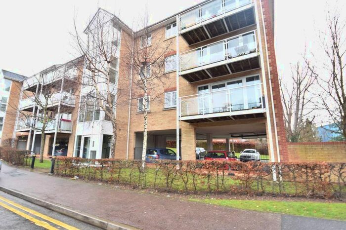 2 Bedroom Flat To Rent In Foxglove Way, Luton LU3