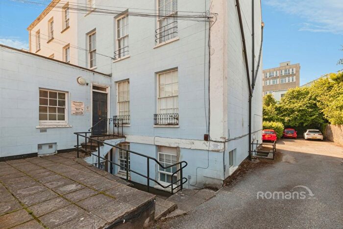 Studio To Rent In Wetherell Place, Bristol, Somerset, BS8