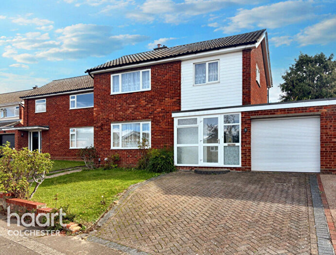 3 Bedroom Detached House For Sale In St Dominic Road, Colchester, CO4
