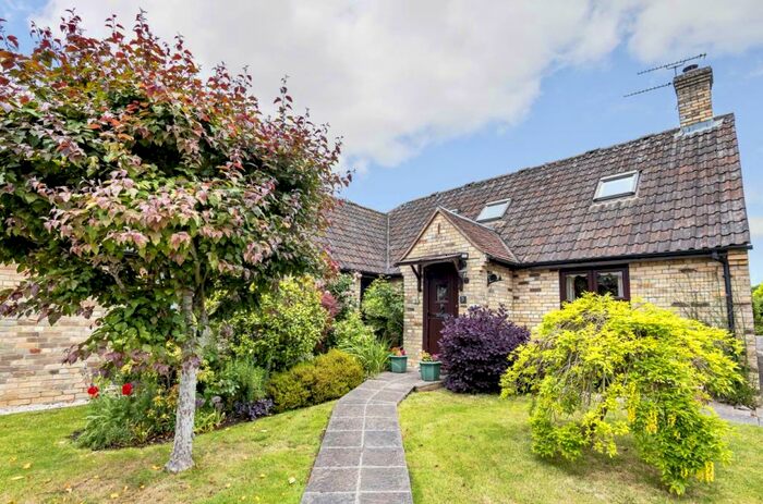 4 Bedroom Barn Conversion For Sale In Bishopstrow Court, Boreham Road, Warminster, BA12