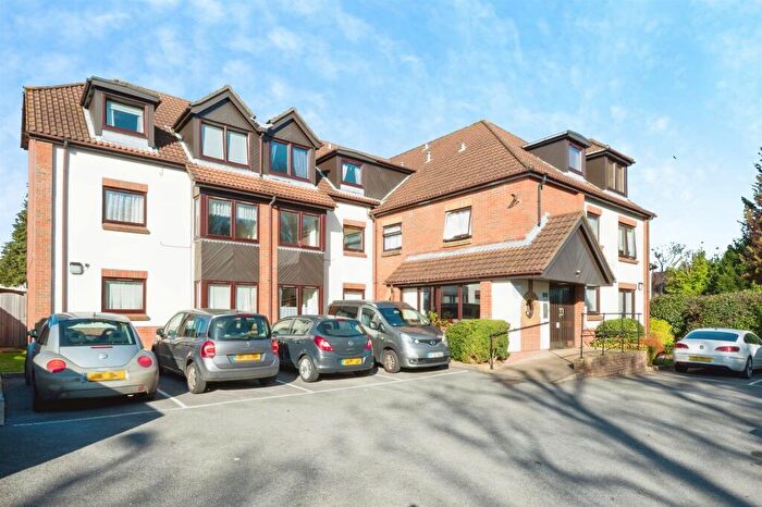 1 Bedroom Retirement Property For Sale In Bitterne Road East, Southampton, SO18