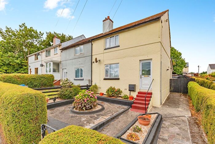 3 Bedroom End Terrace House For Sale In Brixham Road, Paignton, TQ4