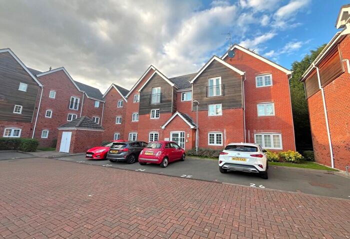 2 Bedroom Flat To Rent In Marina View, Fazeley, B78