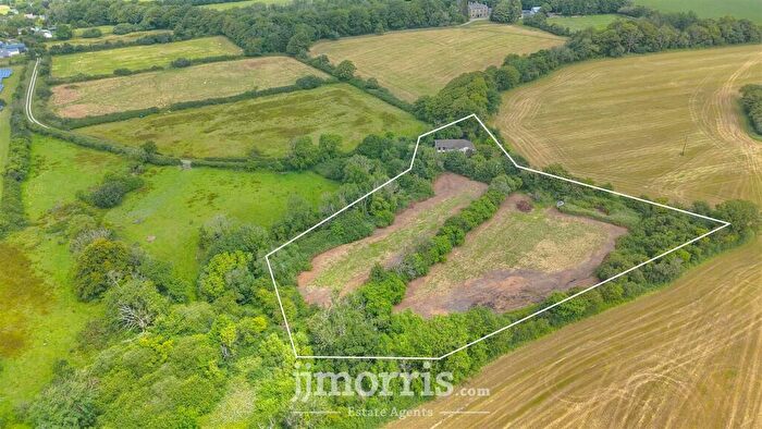 3 Bedroom Detached Bungalow For Sale In Blaenporth, Cardigan, SA43