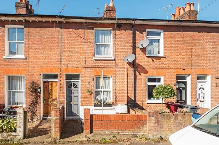 2 Bedroom Terraced House To Rent In Victoria Street, Reading, RG1