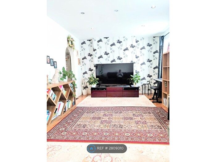 3 Bedroom Flat To Rent In St Cedds Court, Grays, RM16