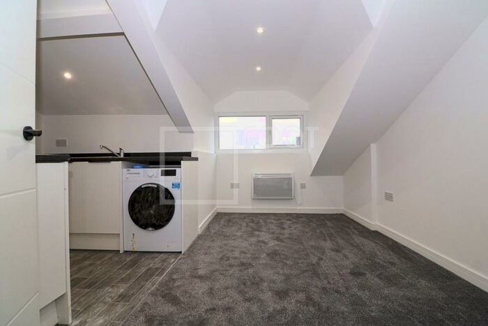 1 Bedroom Apartment To Rent In Eldon Place, Bradford, BD1