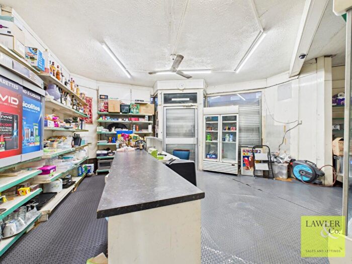 4 Bedroom Shop For Sale In Ridling Lane, Hyde, Greater Manchester, SK14
