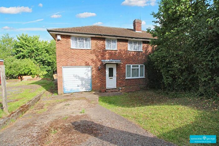 3 Bedroom Semi-Detached House For Sale In St. Saviours Road, Reading, RG1