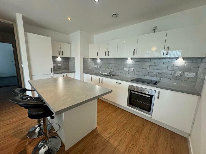 2 Bedroom Apartment To Rent In City Road, Hulme, Manchester, M15