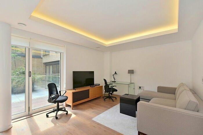 2 Bedroom Flat To Rent In Farm Lane, Fulham, SW6