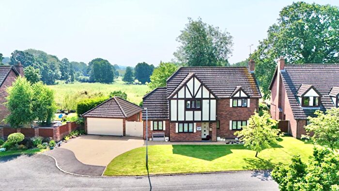 3 Bedroom Detached House For Sale In Moorhouse Court, Yarnfield, ST15