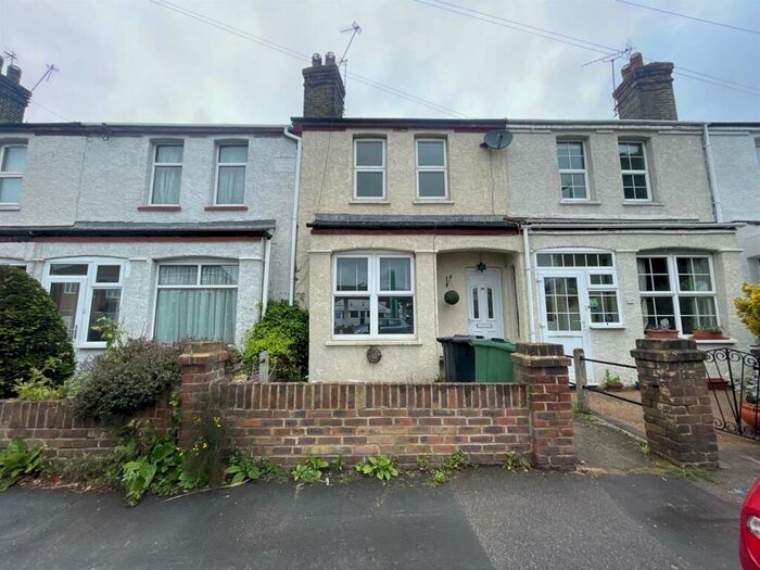 2 Bedroom Terraced House To Rent In Heath Lane, Dartford, DA1