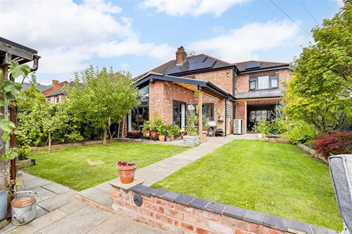 4 Bedroom Semi-detached House For Sale In Manchester Street, Long Eaton, Derbyshire, NG10